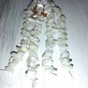 🔴 CLEARANCE 6/$20 Mother of pearl chips